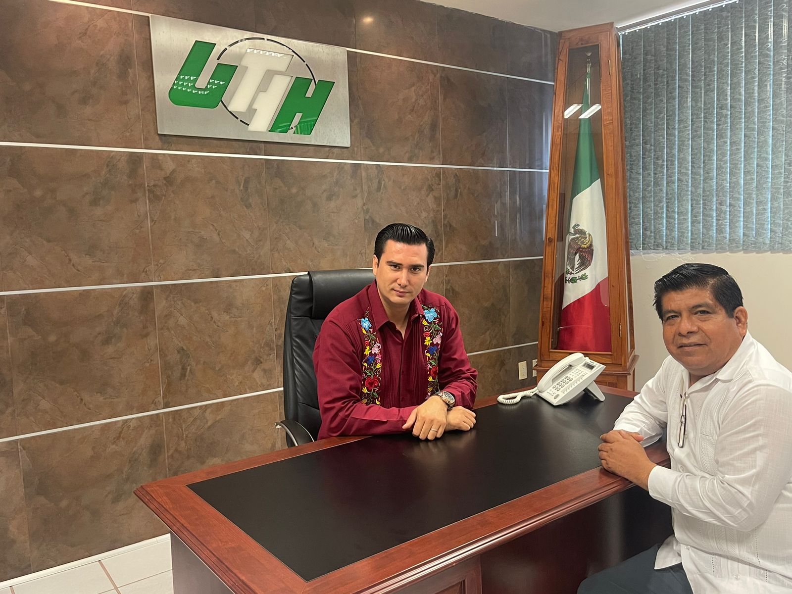 CAMBIO DE RECTOR UTHH